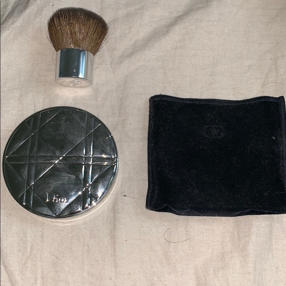 Dior skin nude air luminizer 002